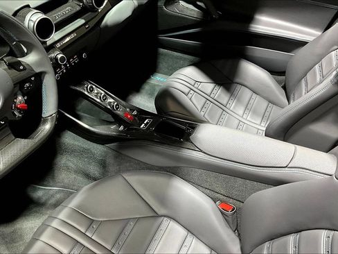 Used 2023 Ferrari 812 GTS RWD image 16