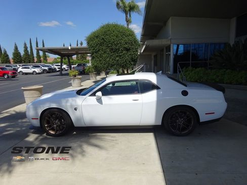 Used 2023 Dodge Challenger SRT Hellcat image 4