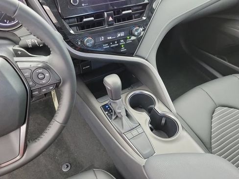 Used 2023 Toyota Camry SE FWD image 29