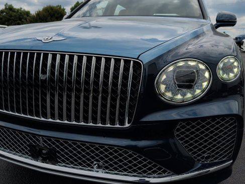 New 2026 Bentley Bentayga Extended Wheelbase AWD/4WD image 19
