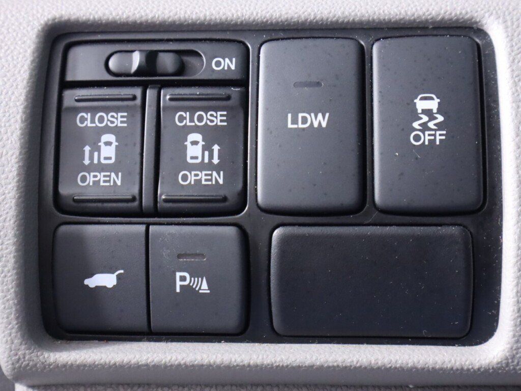 Used 2016 Honda Odyssey EX-L image 10