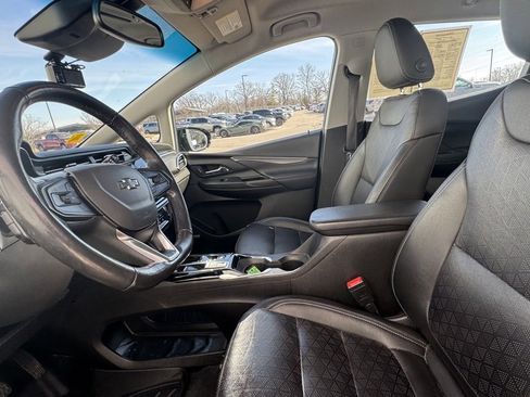Used 2022 Chevrolet Bolt LT w/ Infotainment Package image 19