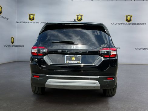 Used 2025 Honda Pilot EX-L image 6