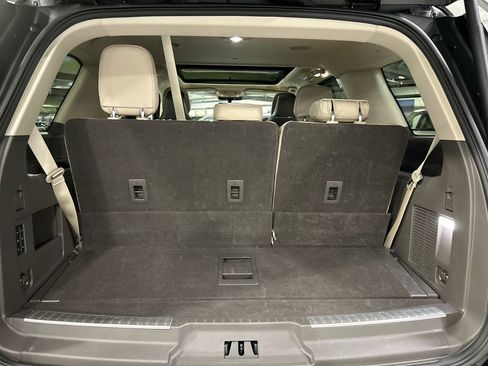 Used 2023 Lincoln Navigator Reserve image 31