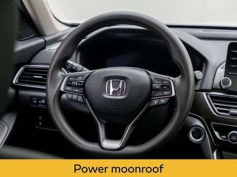 Used 2018 Honda Accord EX image 11
