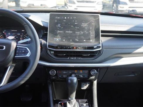 Certified 2023 Jeep Compass Limited image 16