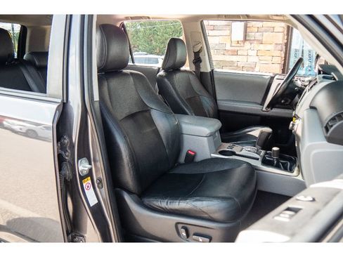Used 2012 Toyota 4Runner SR5 w/ Premium Pkg AWD/4WD image 15