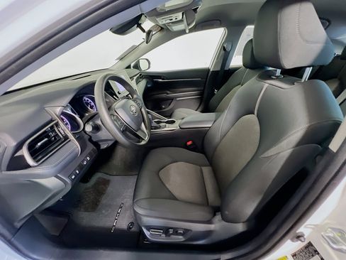 Used 2023 Toyota Camry LE image 14
