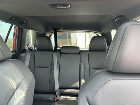 New 2026 Subaru Outback Premium image 32