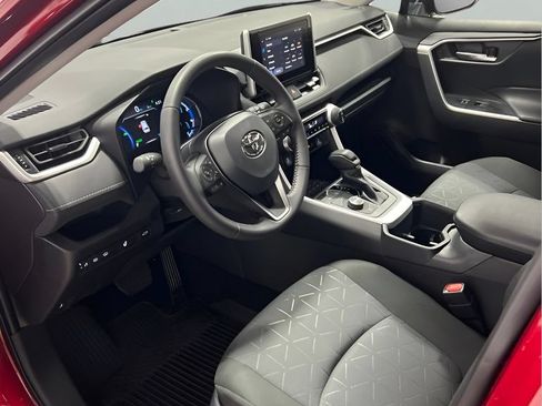 Used 2025 Toyota RAV4 XLE w/ Convenience Package AWD/4WD image 7