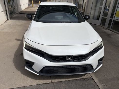 Used 2023 Honda Civic Sport image 8