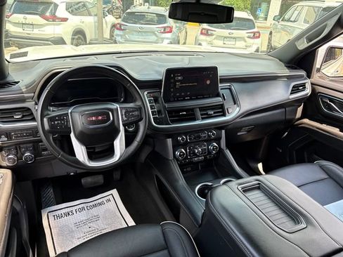 Used 2024 GMC Yukon SLT w/ Max Trailering Package AWD/4WD image 11