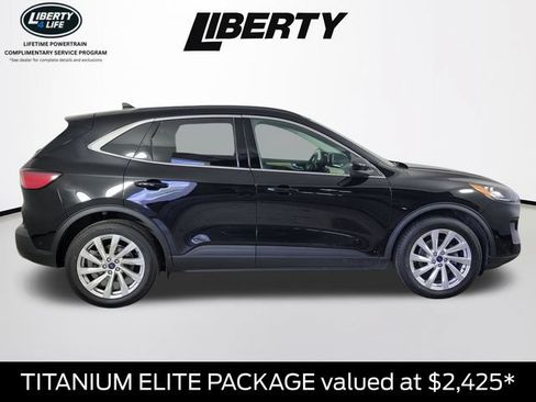 Certified 2022 Ford Escape Titanium w/ Titanium Elite Package AWD/4WD image 2