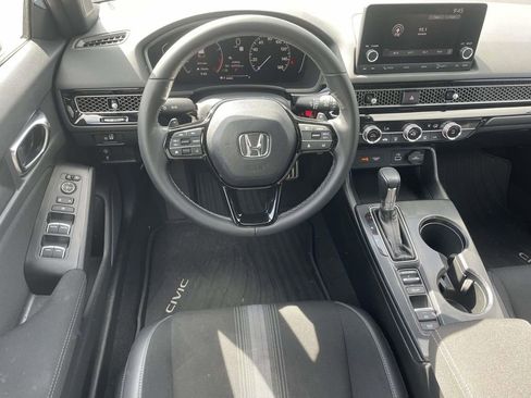 Used 2023 Honda Civic Sport image 14