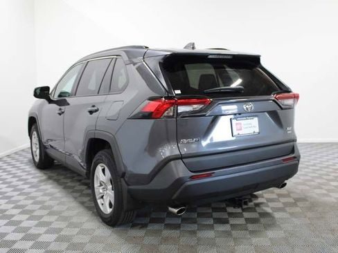 Certified 2021 Toyota RAV4 XLE w/ Convenience Package AWD/4WD image 4