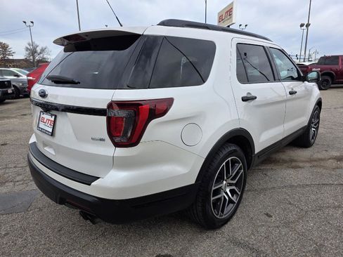 Used 2018 Ford Explorer Sport w/ Equipment Group 401A image 5