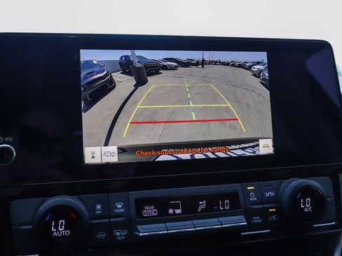 Certified 2025 Toyota Grand Highlander FWD image 24