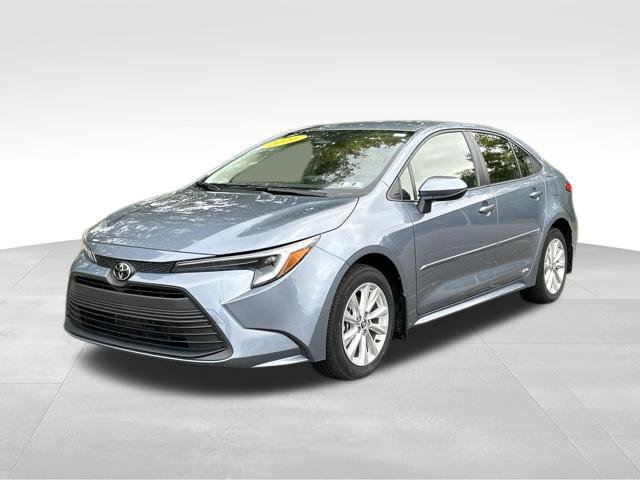 Used 2026 Toyota Corolla LE w/ LE Premium Package AWD/4WD 360° Tour