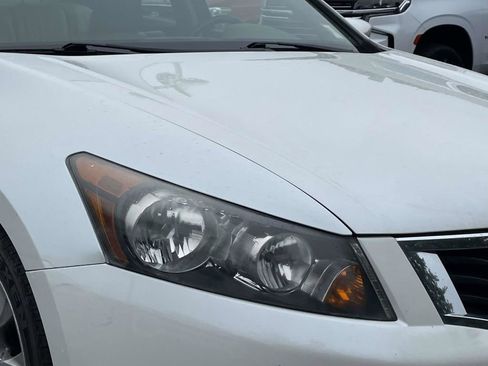 Used 2010 Honda Accord EX-L image 4