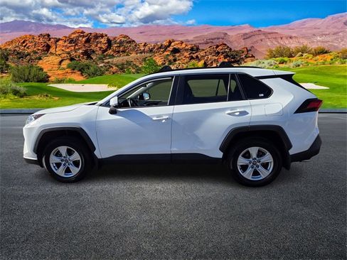 Used 2021 Toyota RAV4 XLE image 7