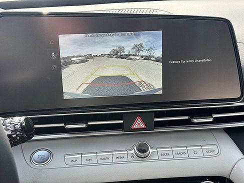 New 2026 Hyundai Elantra Limited FWD image 9