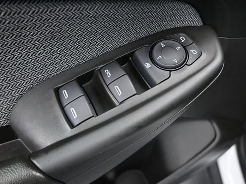 Used 2025 Chevrolet TrailBlazer LT image 13