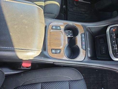 Used 2020 GMC Acadia SLE w/ Driver Convenience Package image 15