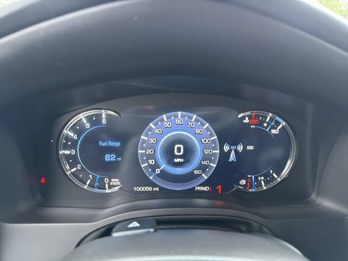 Used 2017 Cadillac Escalade Platinum AWD/4WD image 16