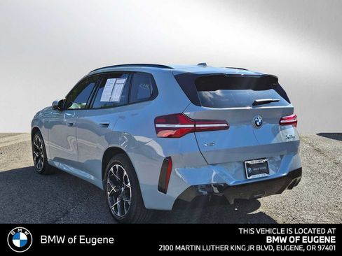 Used 2025 BMW X3 xDrive30i AWD/4WD image 5