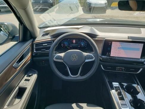 New 2026 Volkswagen Atlas SE AWD/4WD image 9