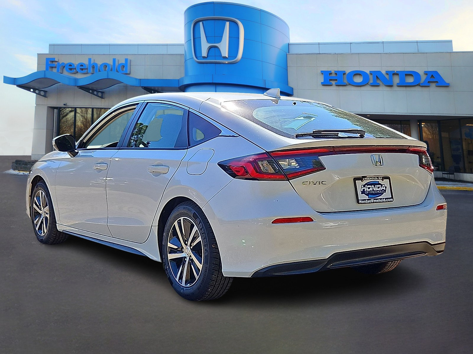 Used 2024 Honda Civic LX image 5