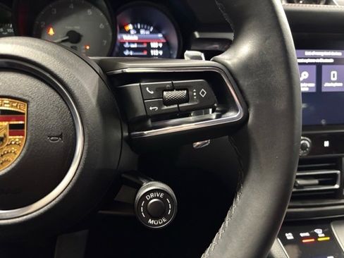 Used 2022 Porsche Macan S image 15