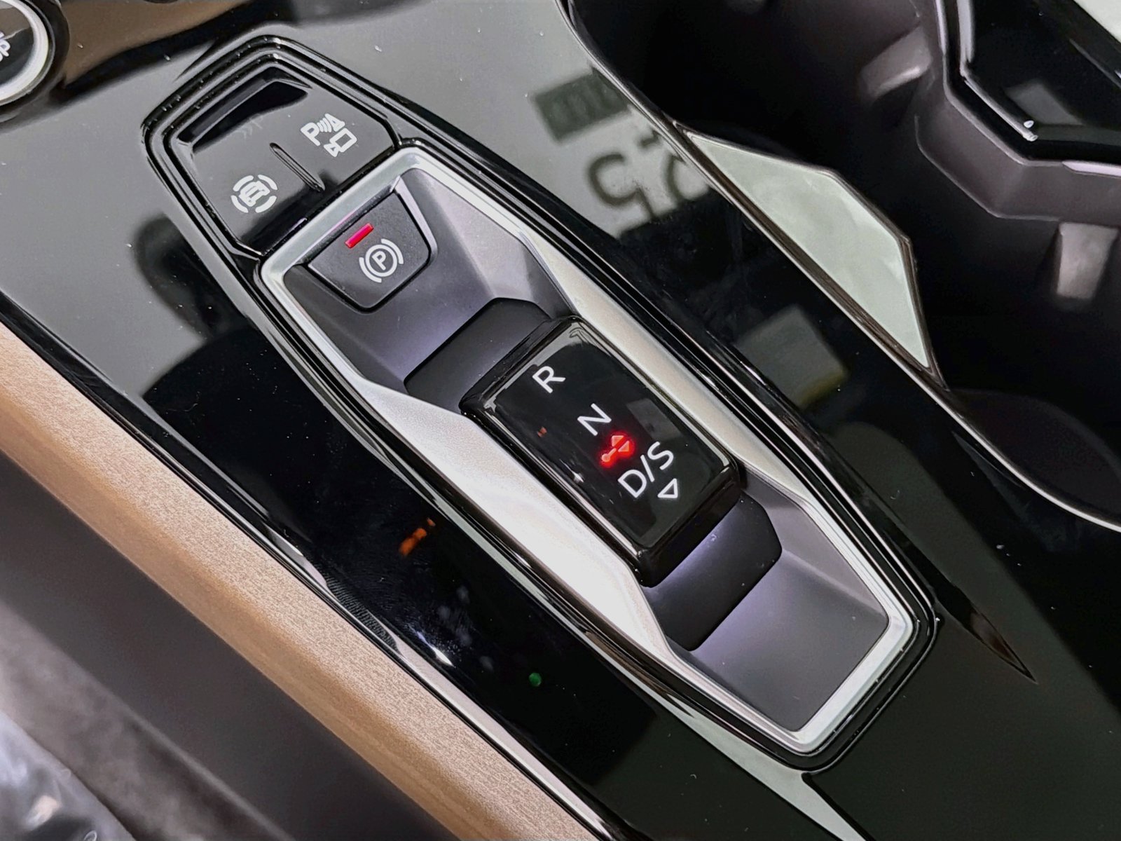 Certified 2025 Audi A5 Premium Plus w/ Premium Plus AWD/4WD image 16