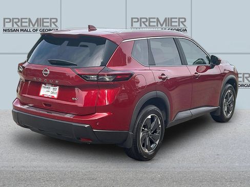 Certified 2024 Nissan Rogue SV w/ SV Premium Package FWD image 7