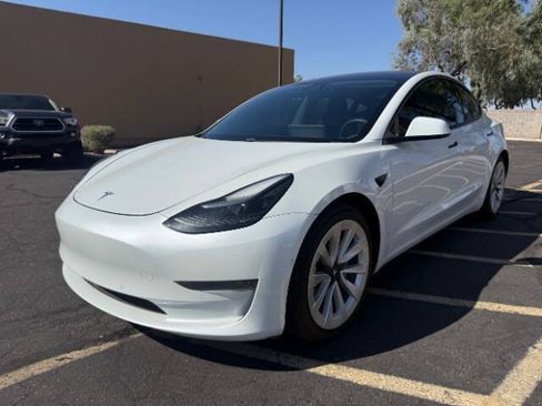 Used 2021 Tesla Model 3 Standard Range Plus RWD image 7