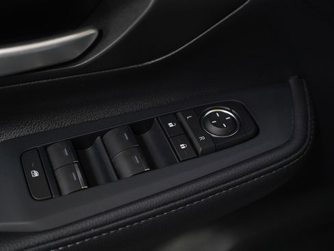 Used 2025 Toyota Grand Highlander AWD image 24