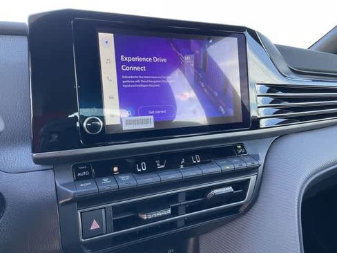 Used 2026 Toyota Camry SE w/ Convenience Package image 23