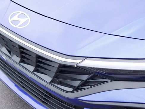 Certified 2026 Hyundai Elantra Sport FWD image 12