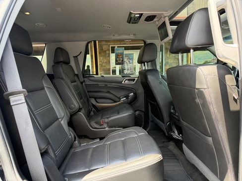 Used 2018 GMC Yukon Denali w/ Denali Ultimate Package AWD/4WD image 23