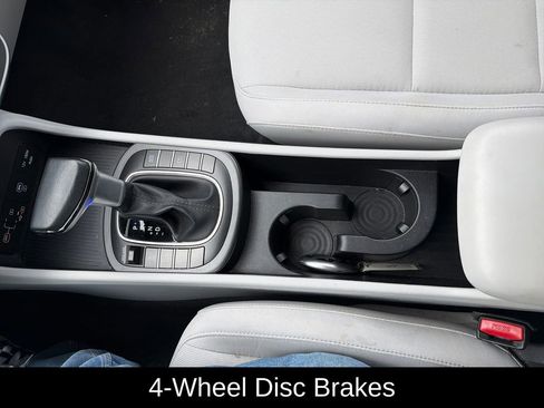 Used 2025 Hyundai Kona SEL image 22