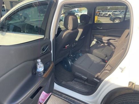 Used 2020 GMC Acadia SLE w/ Driver Convenience Package image 20