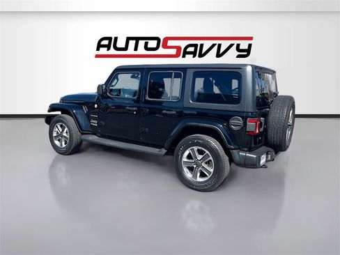 Used 2021 Jeep Wrangler Unlimited Sahara image 5