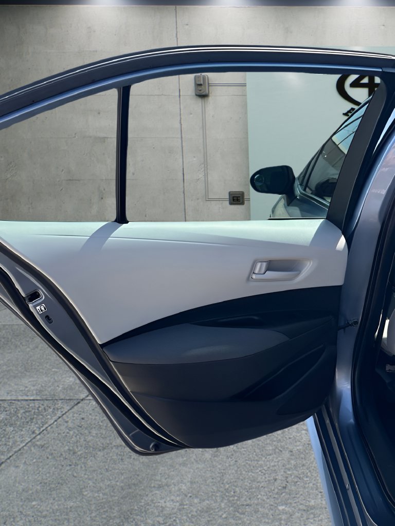 Used 2024 Toyota Corolla LE FWD image 14