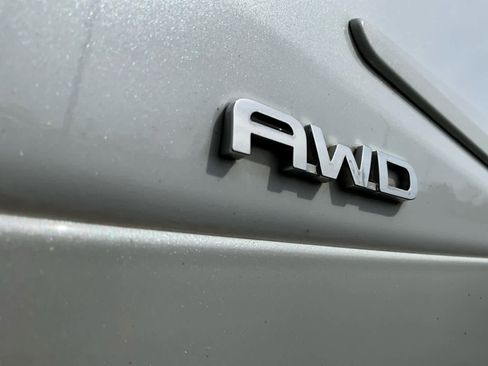 Used 2023 Toyota Highlander Platinum image 28