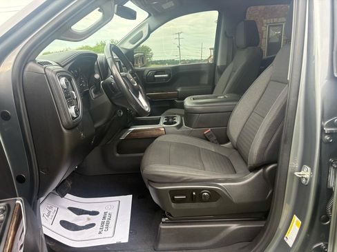 Used 2020 GMC Sierra 1500 Elevation w/ Elevation Value Package AWD/4WD image 8