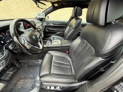 Used 2019 BMW 740i xDrive w/ M Sport Package AWD/4WD image 18