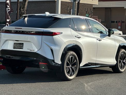 New 2026 Lexus RZ 450e image 4