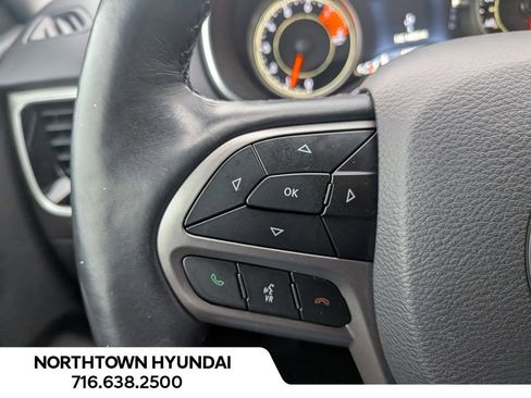 Used 2019 Jeep Cherokee Limited image 27