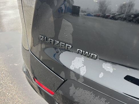 Used 2023 Chevrolet Blazer RS w/ Driver Confidence II Package image 5