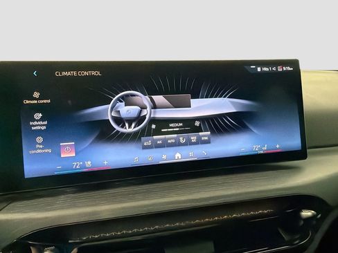 Certified 2025 BMW 330i Sedan w/ Convenience Package image 16